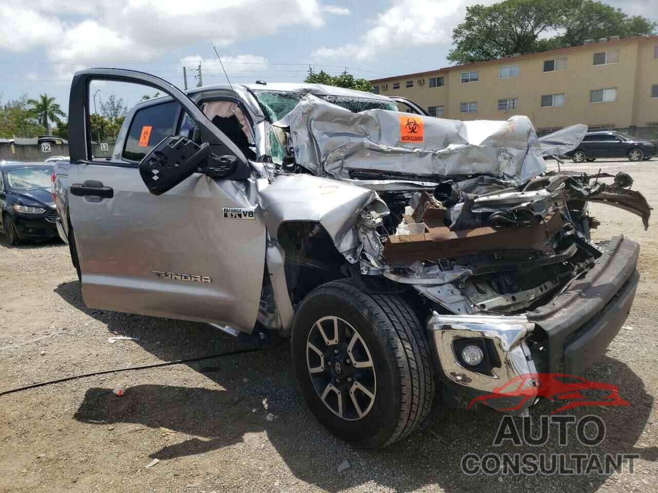 TOYOTA TUNDRA 2017 - 5TFDW5F13HX613147