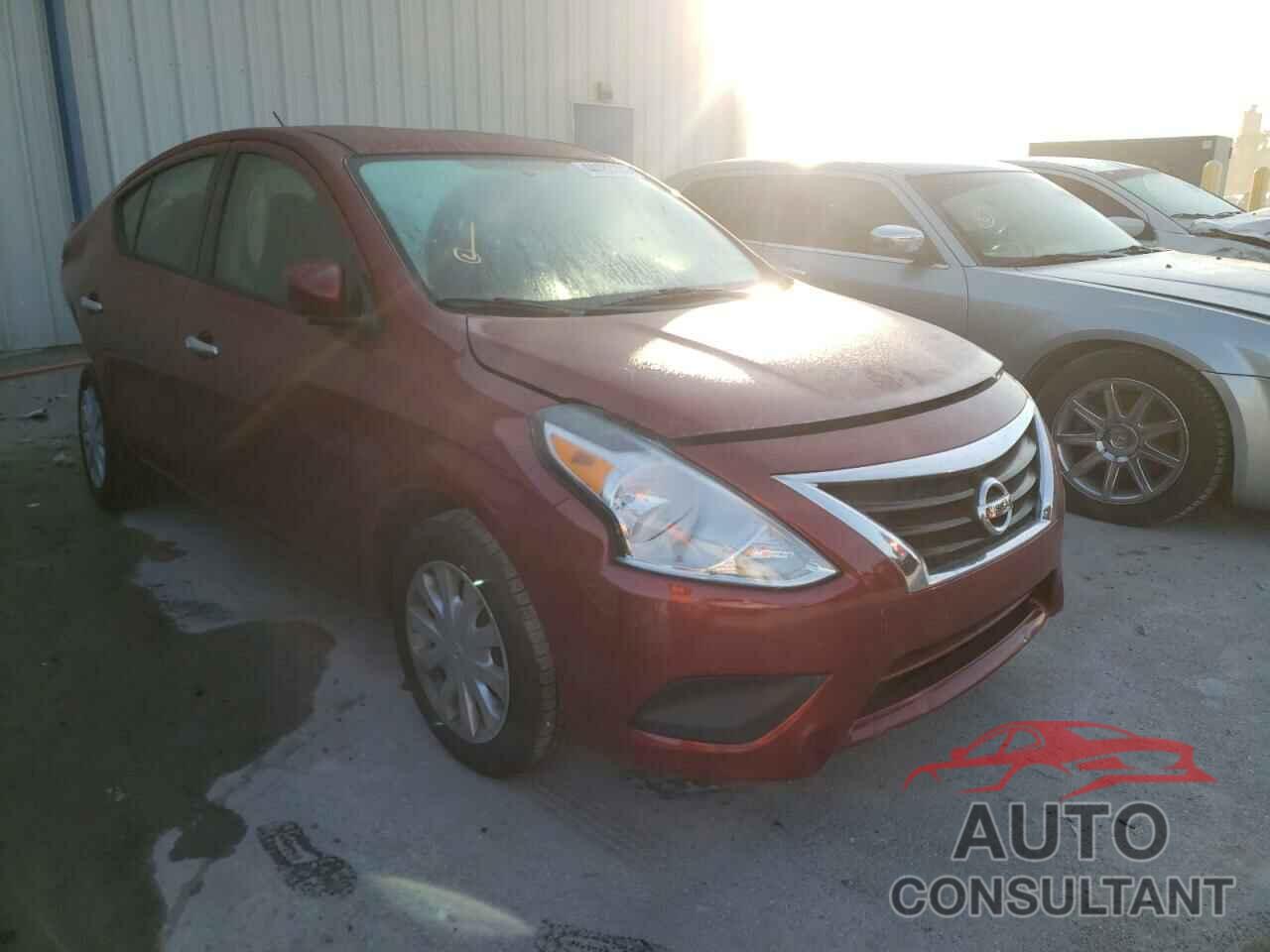 NISSAN VERSA 2018 - 3N1CN7AP2JL820915