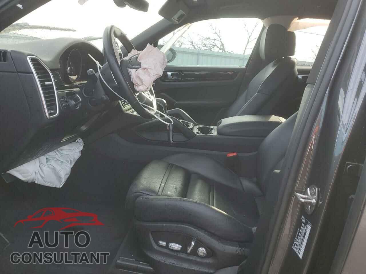 PORSCHE CAYENNE 2021 - WP1AA2AY2MDA01617