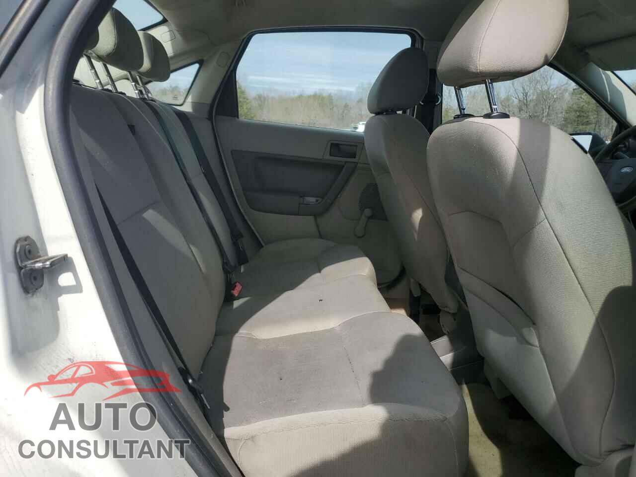 FORD FOCUS 2011 - 1FAHP3EN8BW158712
