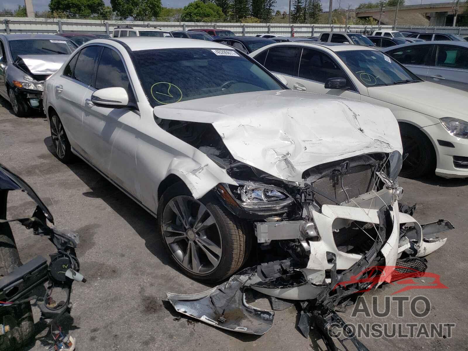MERCEDES-BENZ C-CLASS 2016 - 55SWF4JB2GU143638