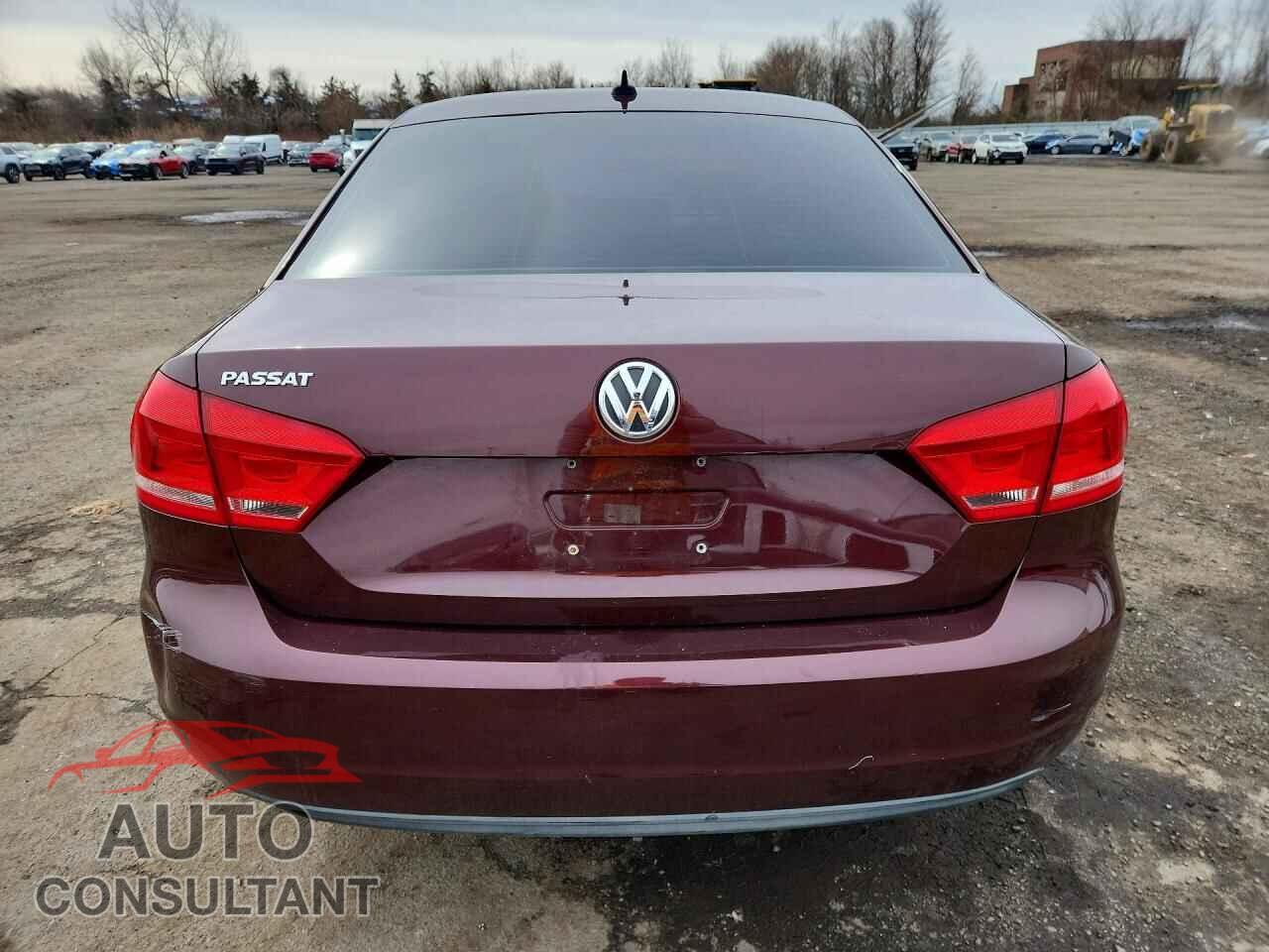 VOLKSWAGEN PASSAT 2014 - 1VWAP7A33EC024412