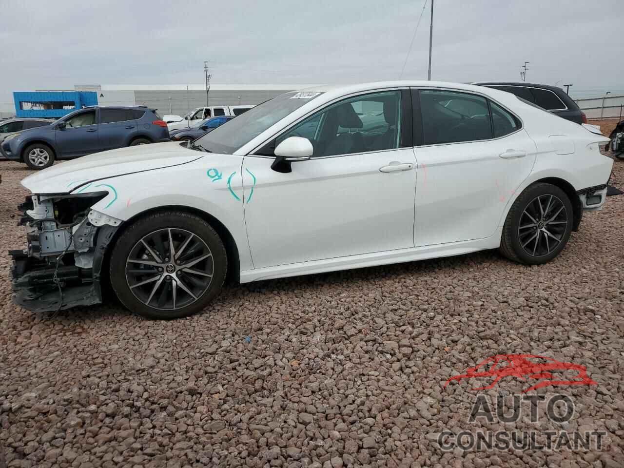 TOYOTA CAMRY 2022 - 4T1G11BKXNU048102