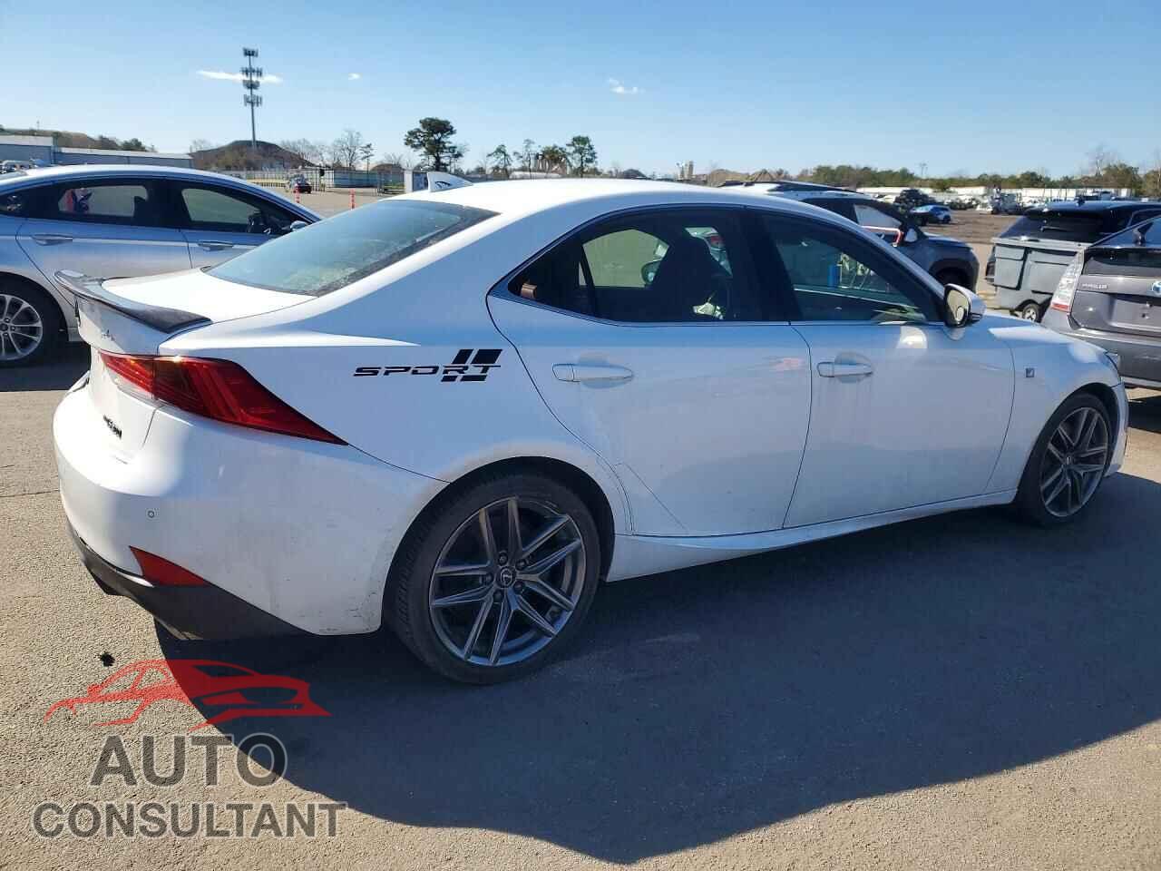 LEXUS IS 2019 - JTHC81D26K5035606
