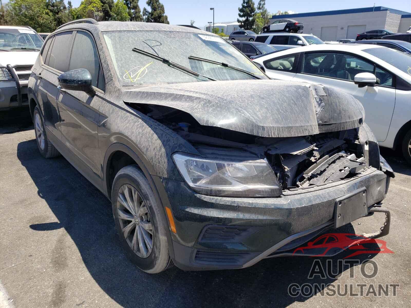 VOLKSWAGEN 2S 2019 - 3VV1B7AX3KM083170