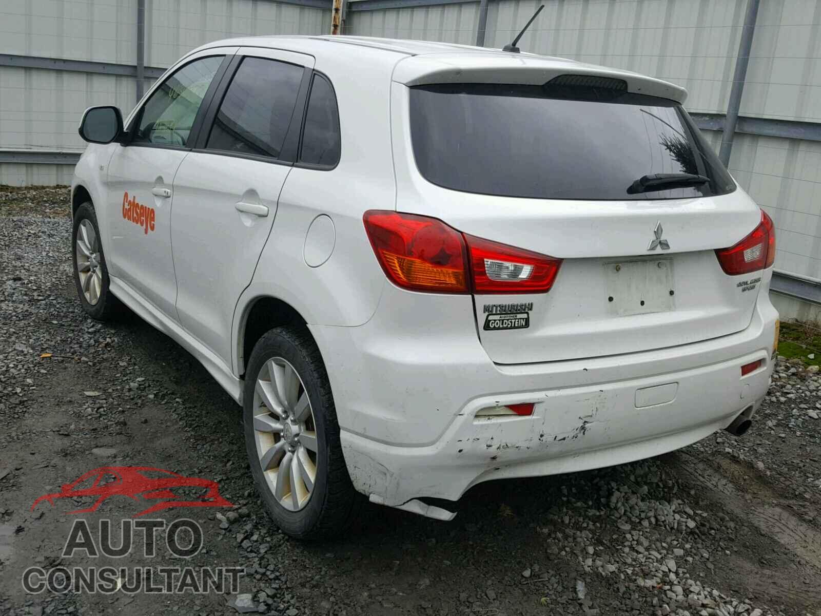 MITSUBISHI OUTLANDER 2011 - JA4AR4AU7BZ014831