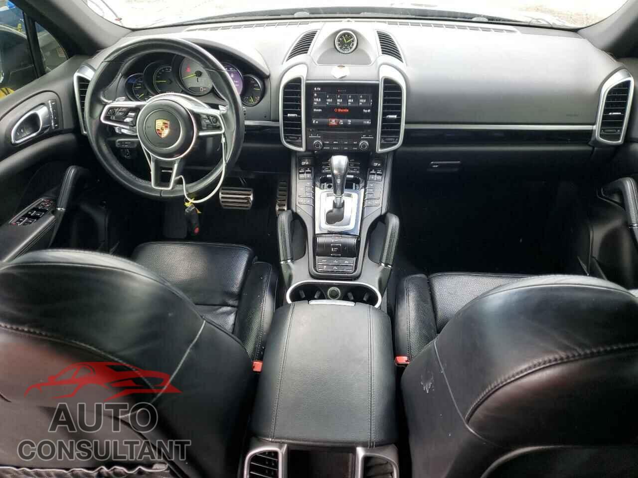 PORSCHE CAYENNE 2017 - WP1AE2A26HLA74128