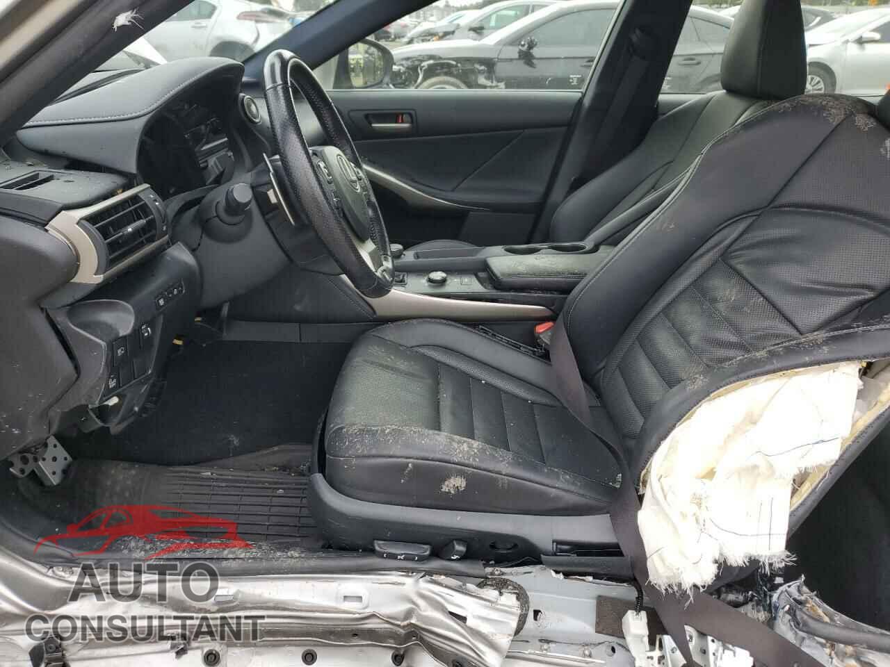 LEXUS IS 2017 - JTHBA1D24H5052722