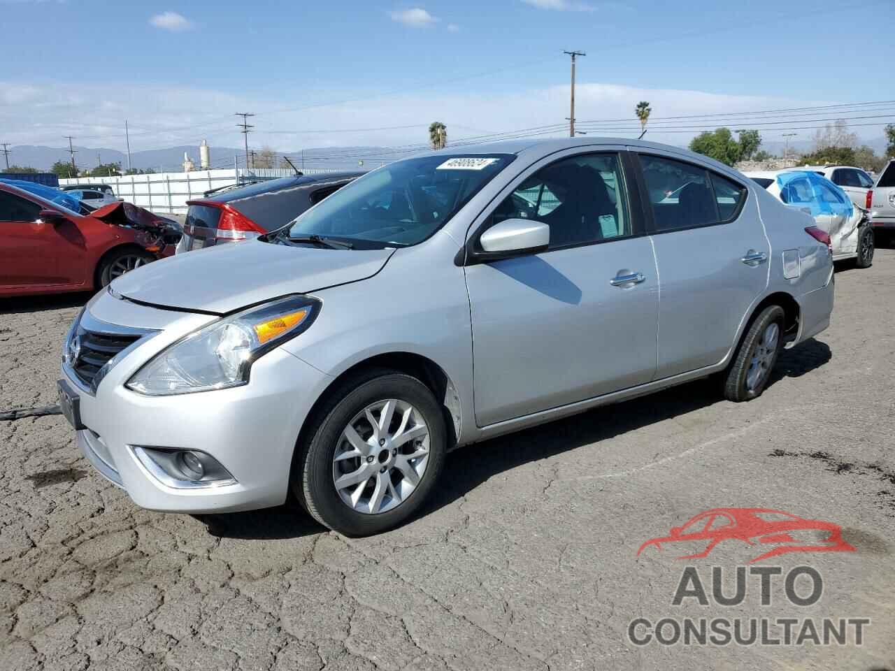 NISSAN VERSA 2018 - 3N1CN7AP9JL880044