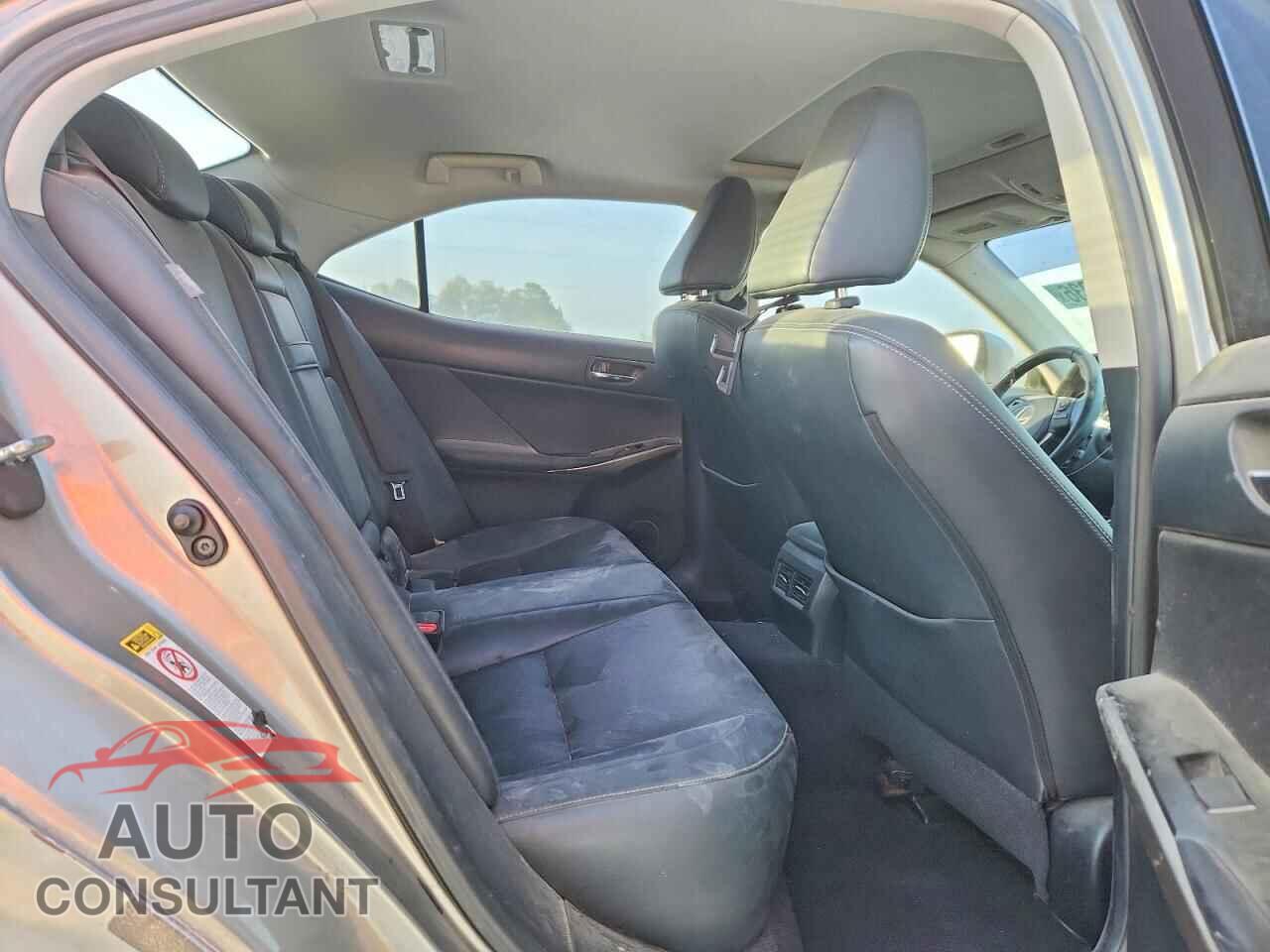 LEXUS IS 2014 - JTHBE1D29E5000793