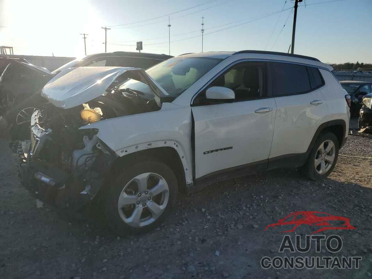 JEEP COMPASS 2018 - 3C4NJCBB7JT240508