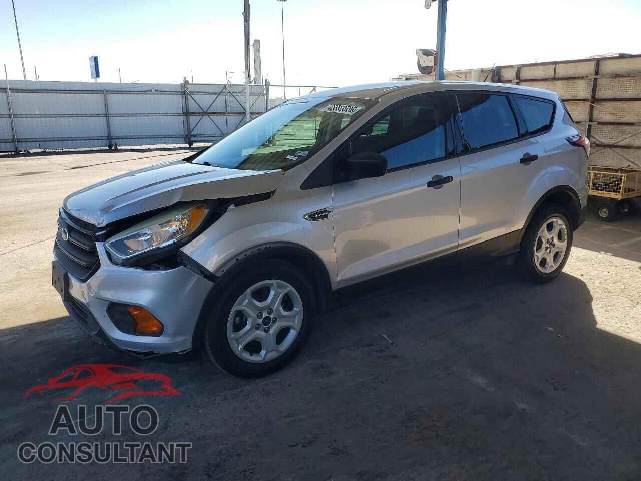 FORD ESCAPE 2017 - 1FMCU0F76HUB01890