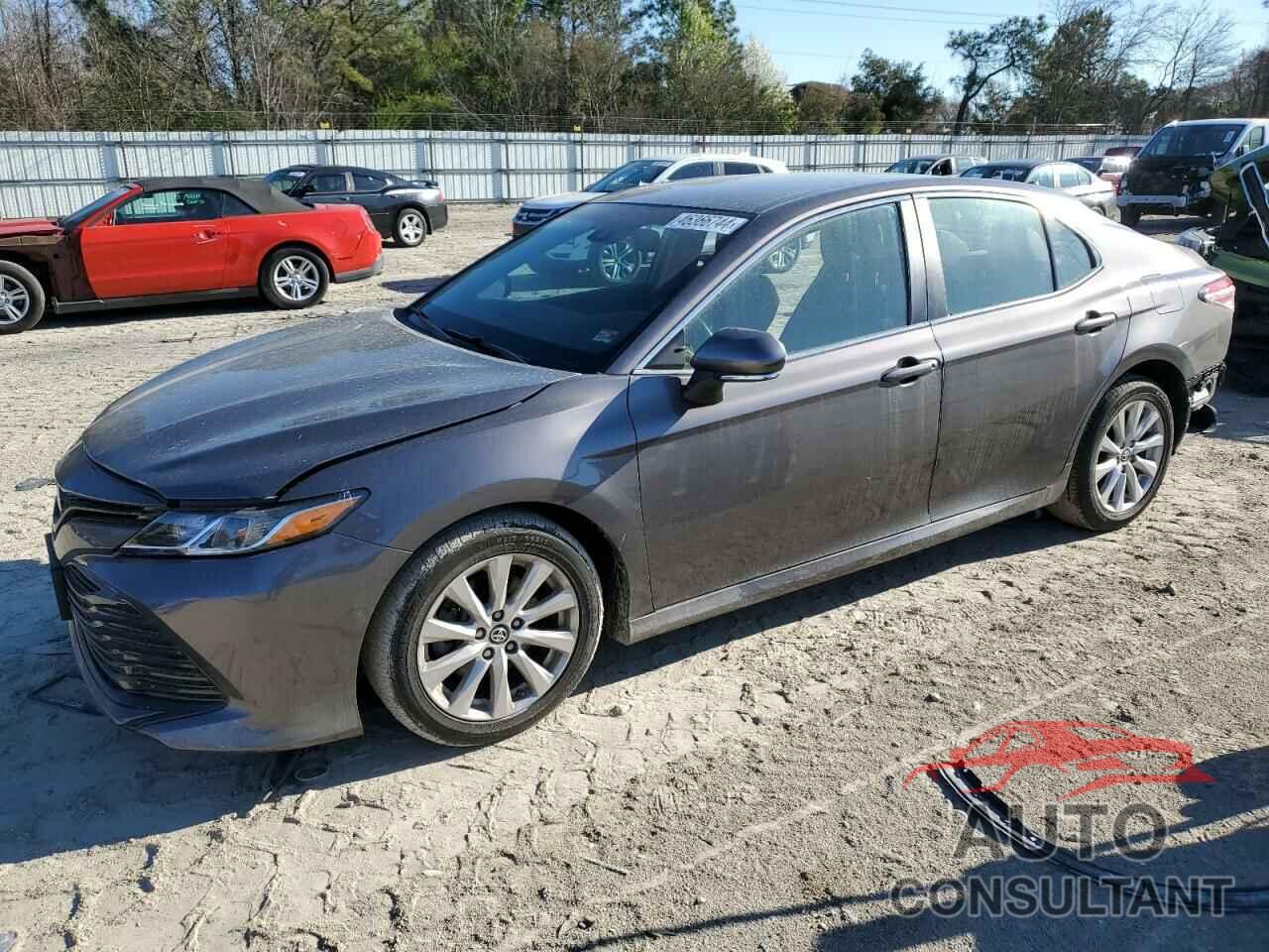 TOYOTA CAMRY 2018 - 4T1B11HK4JU514067