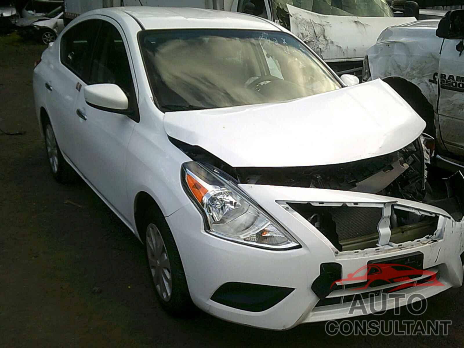 NISSAN VERSA 2018 - 3N1CN7AP6JL807567