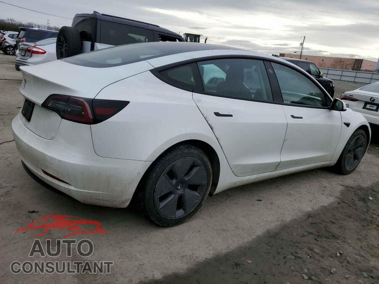 TESLA MODEL 3 2022 - 5YJ3E1EA5NF324625