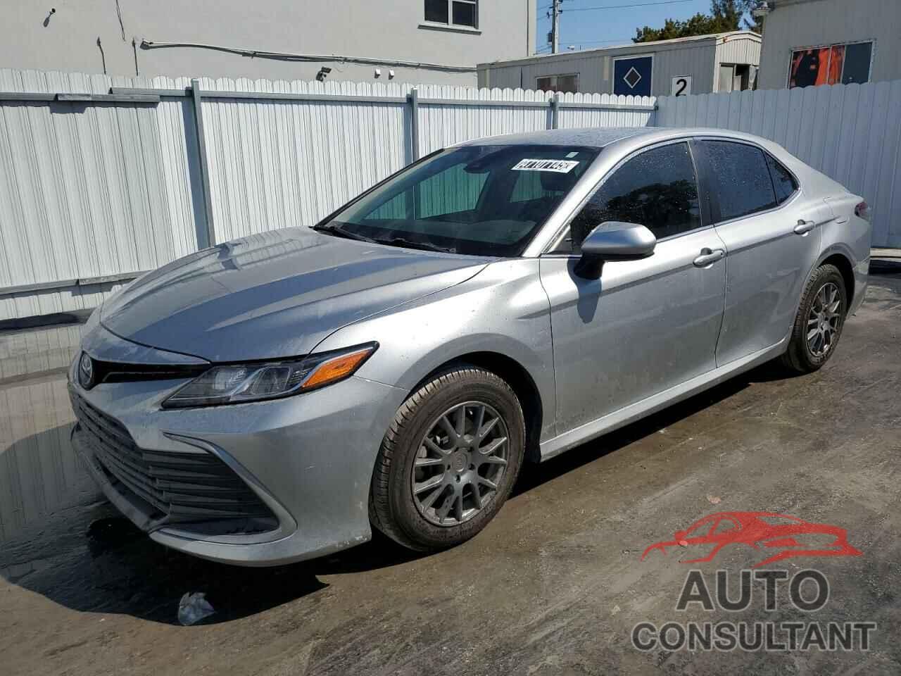 TOYOTA CAMRY 2022 - 4T1C31AK6NU575340