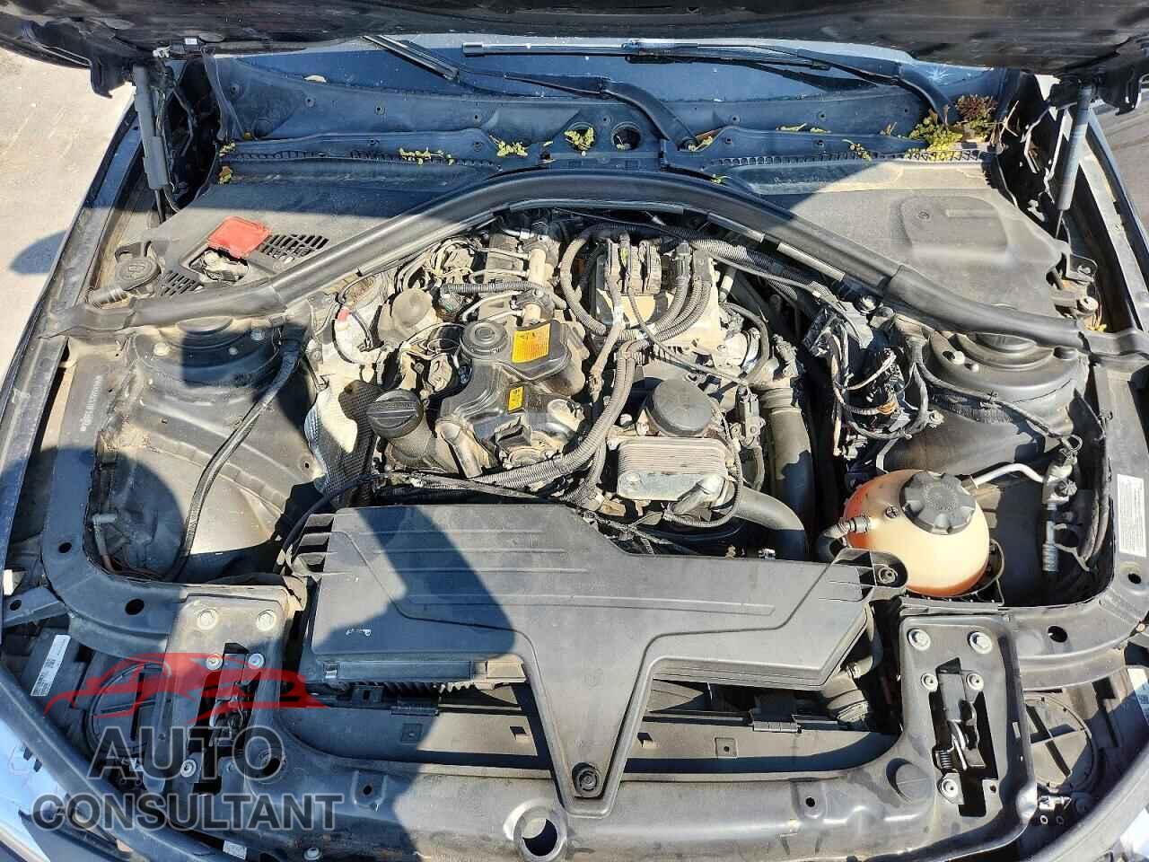 BMW 3 SERIES 2013 - WBA3A5C53DF359860