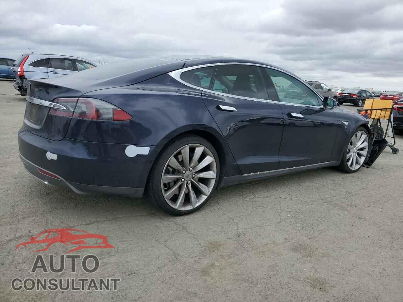 TESLA MODEL S 2013 - 5YJSA1DG2DFP04694