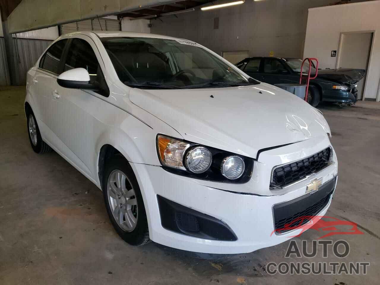 CHEVROLET SONIC 2016 - 1G1JC5SB9G4148005