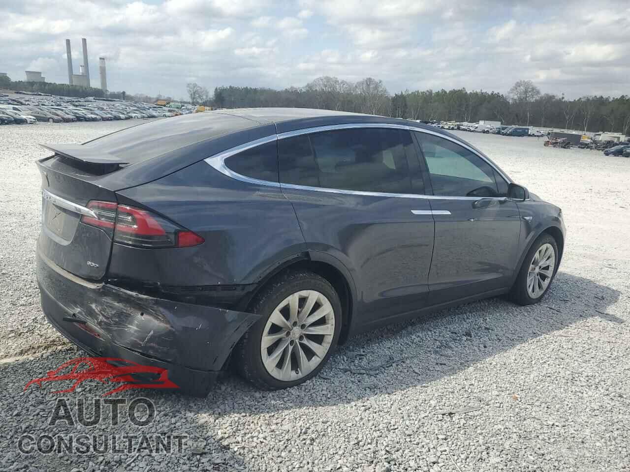 TESLA MODEL X 2016 - 5YJXCBE21GF004162