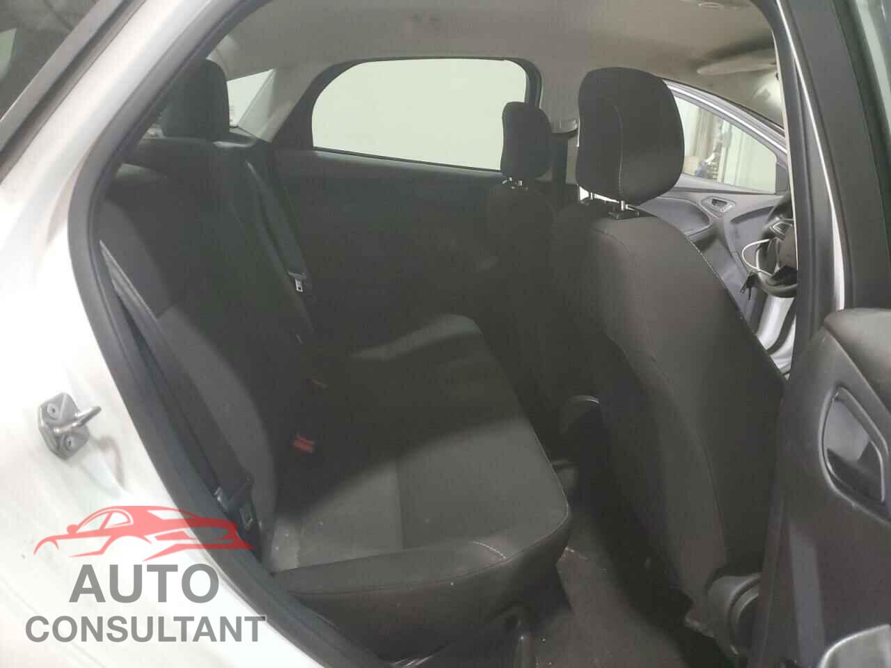 FORD FOCUS 2017 - 1FADP3E23HL301788