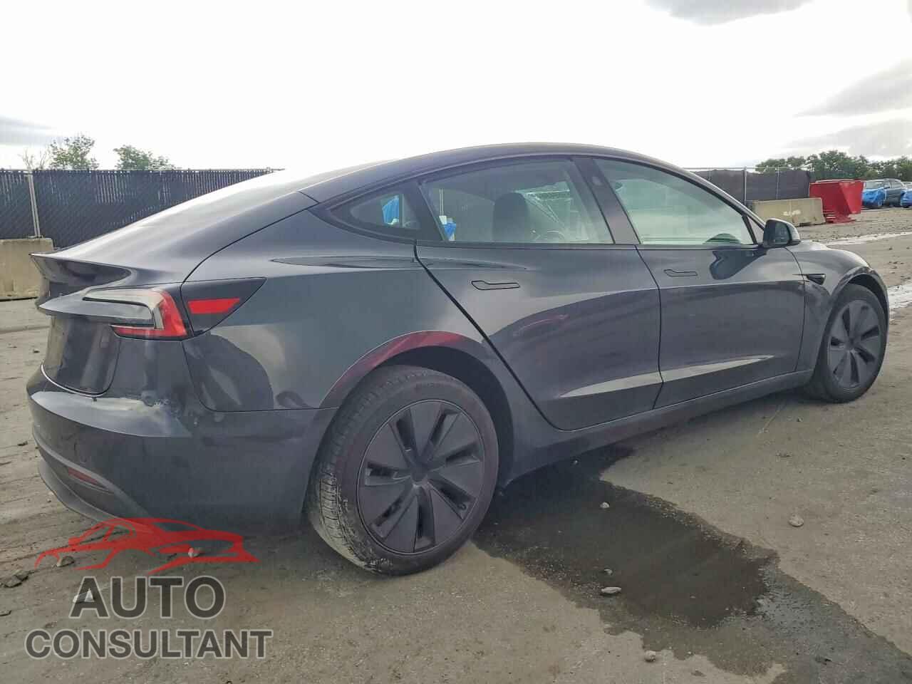 TESLA MODEL 3 2024 - 5YJ3E1EA1RF863846