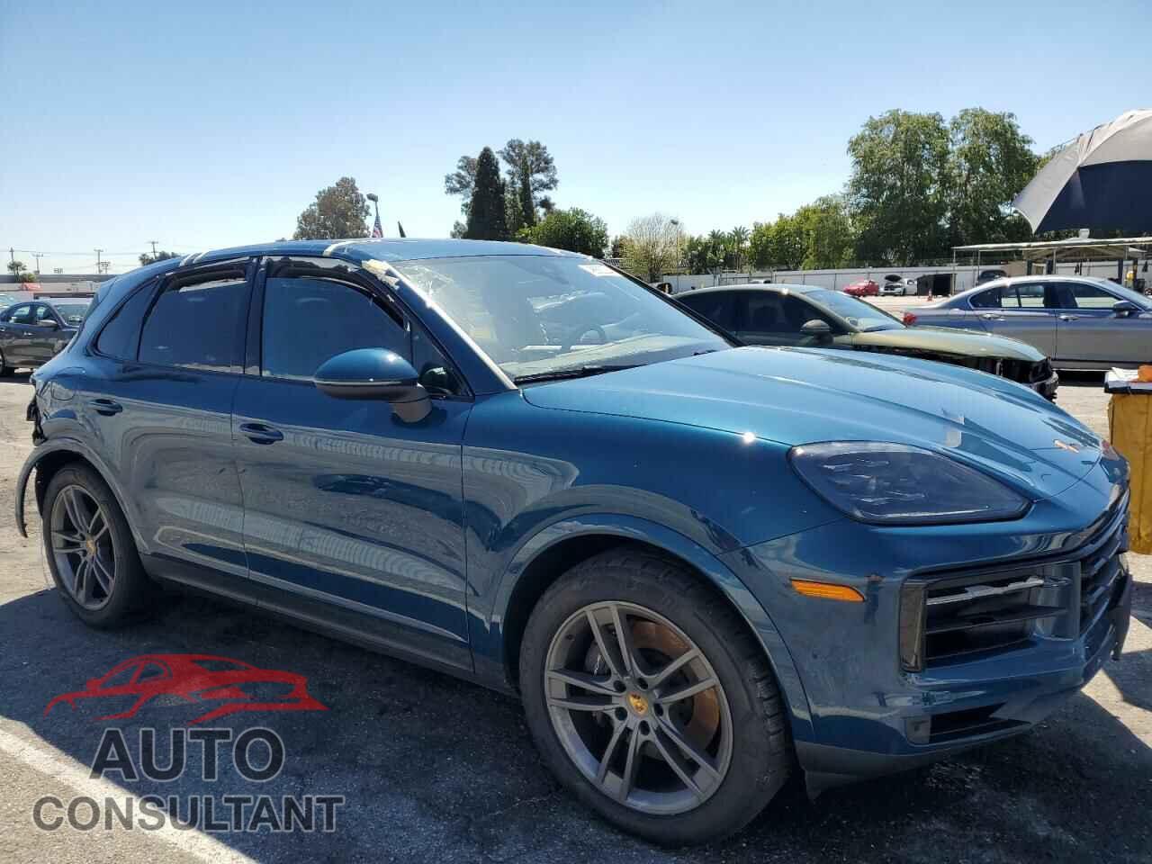 PORSCHE CAYENNE 2024 - WP1AA2AY5RDA02221