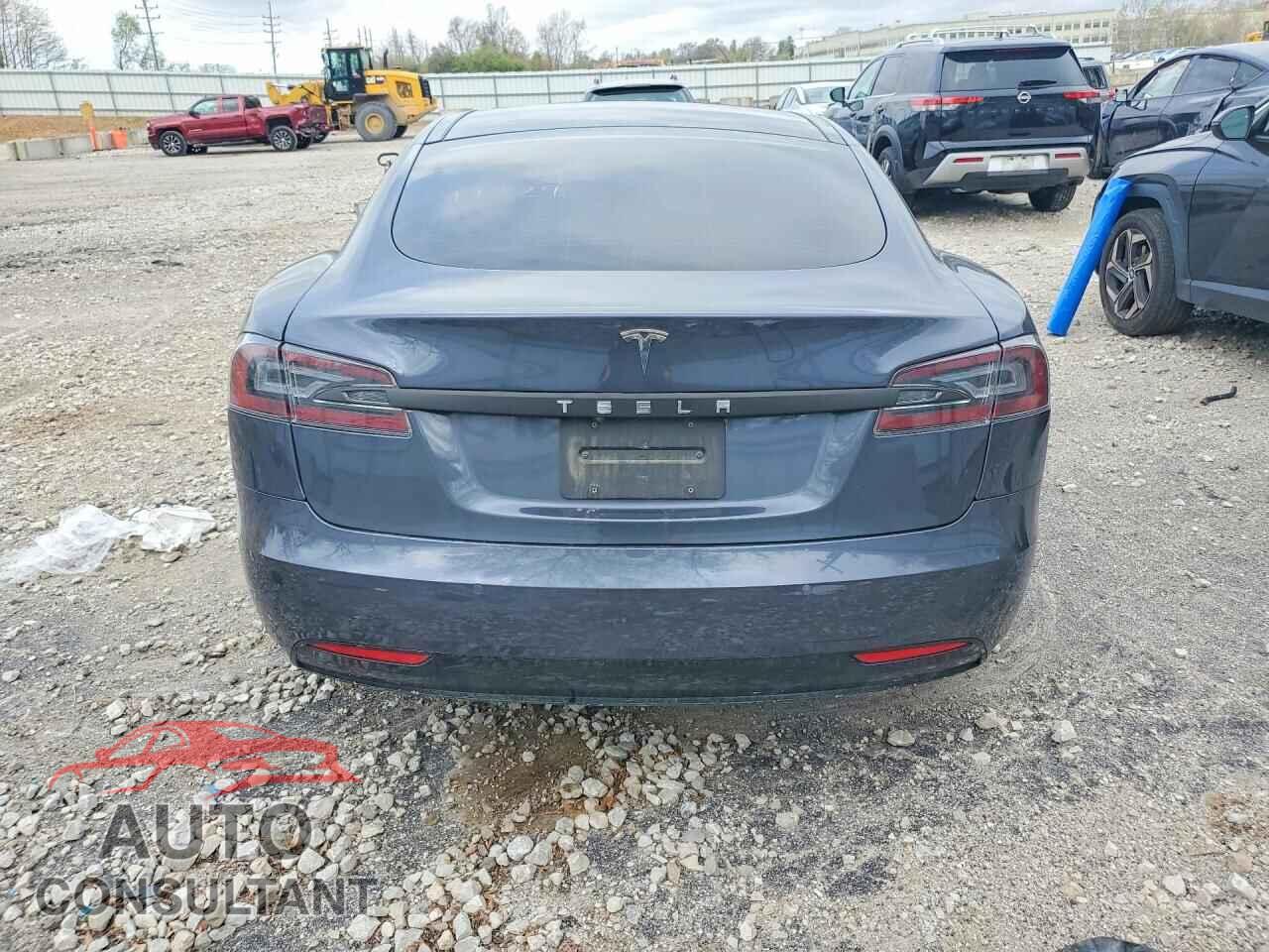 TESLA MODEL S 2018 - 5YJSA1E22JF284000