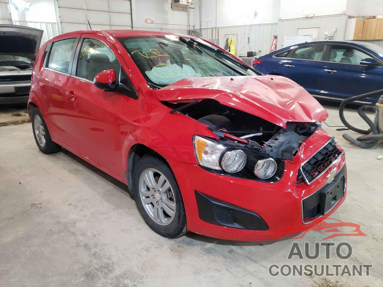 CHEVROLET SONIC 2016 - 1G1JC6SH4G4171959