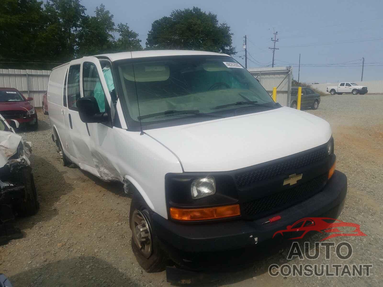 CHEVROLET EXPRESS 2017 - 1GCWGBFF7H1136113