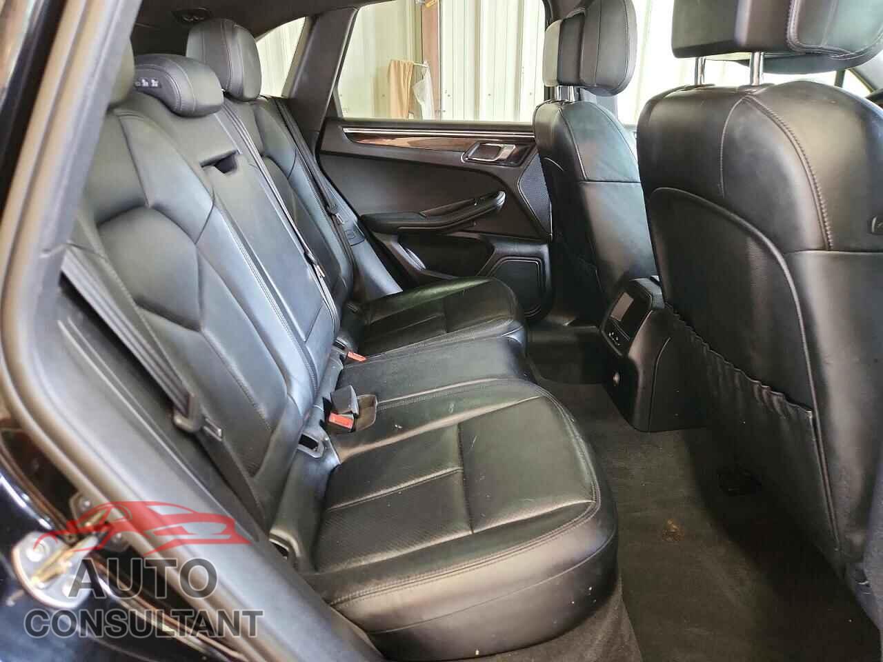 PORSCHE MACAN 2015 - WP1AB2A59FLB73042