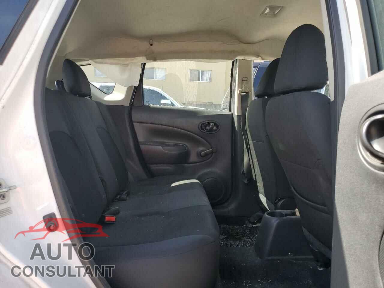 NISSAN VERSA 2017 - 3N1CE2CP9HL380962