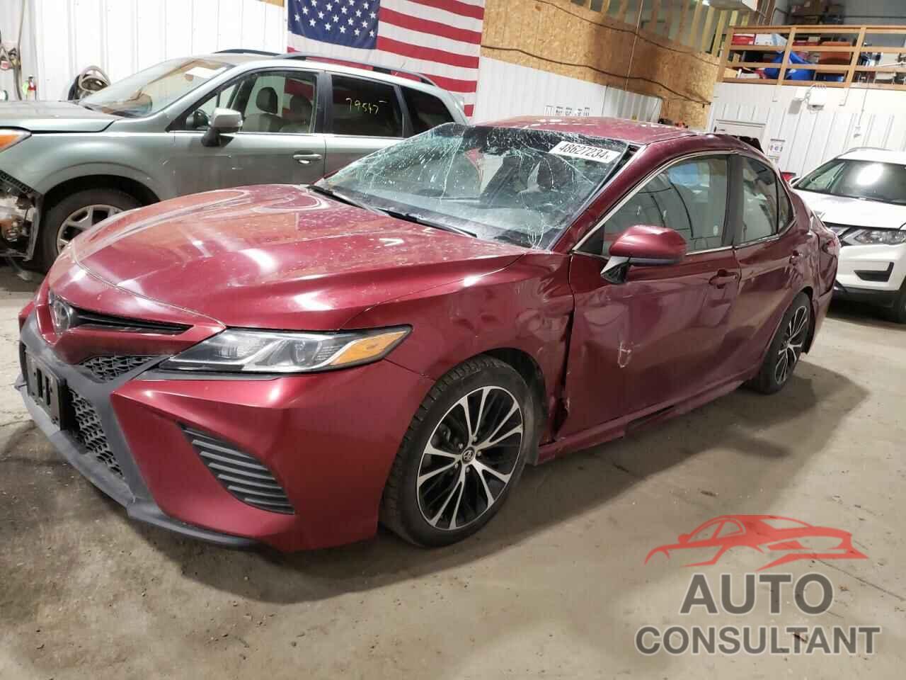 TOYOTA CAMRY 2018 - 4T1B11HK1JU612604