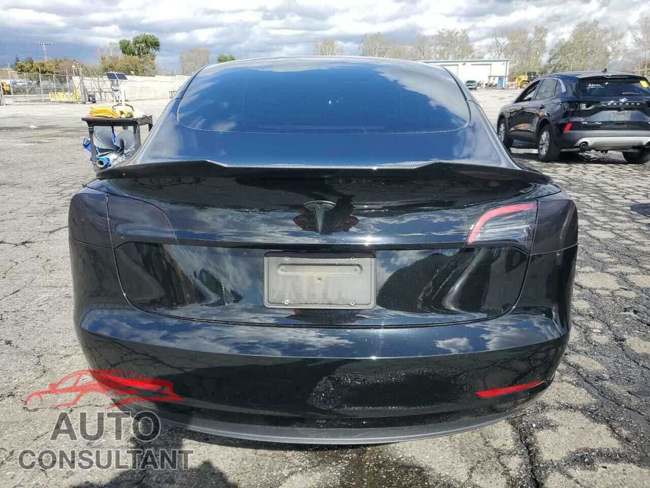 TESLA MODEL 3 2023 - 5YJ3E1EA1PF711126