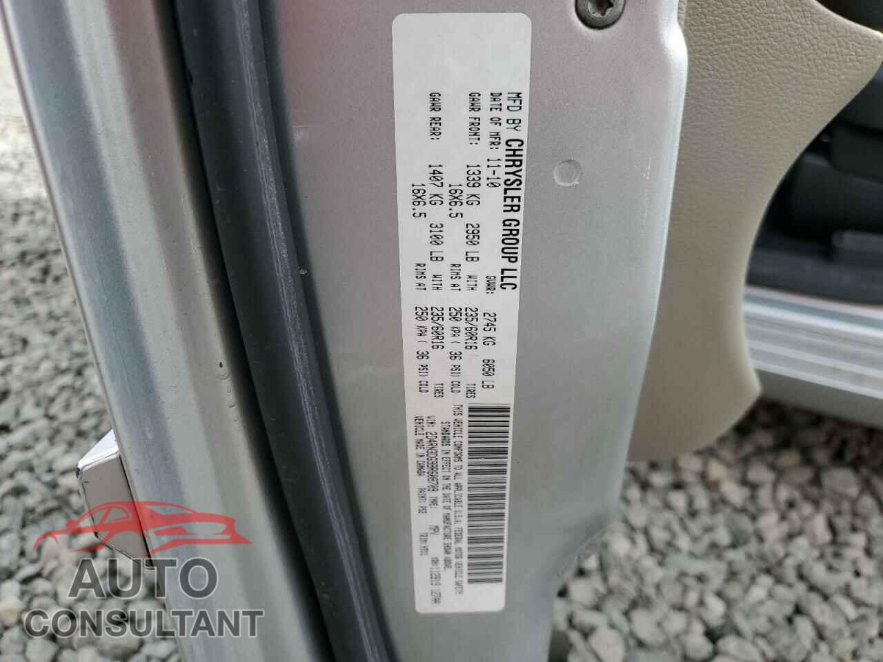 DODGE CARAVAN 2011 - 2D4RN3DG9BR608709