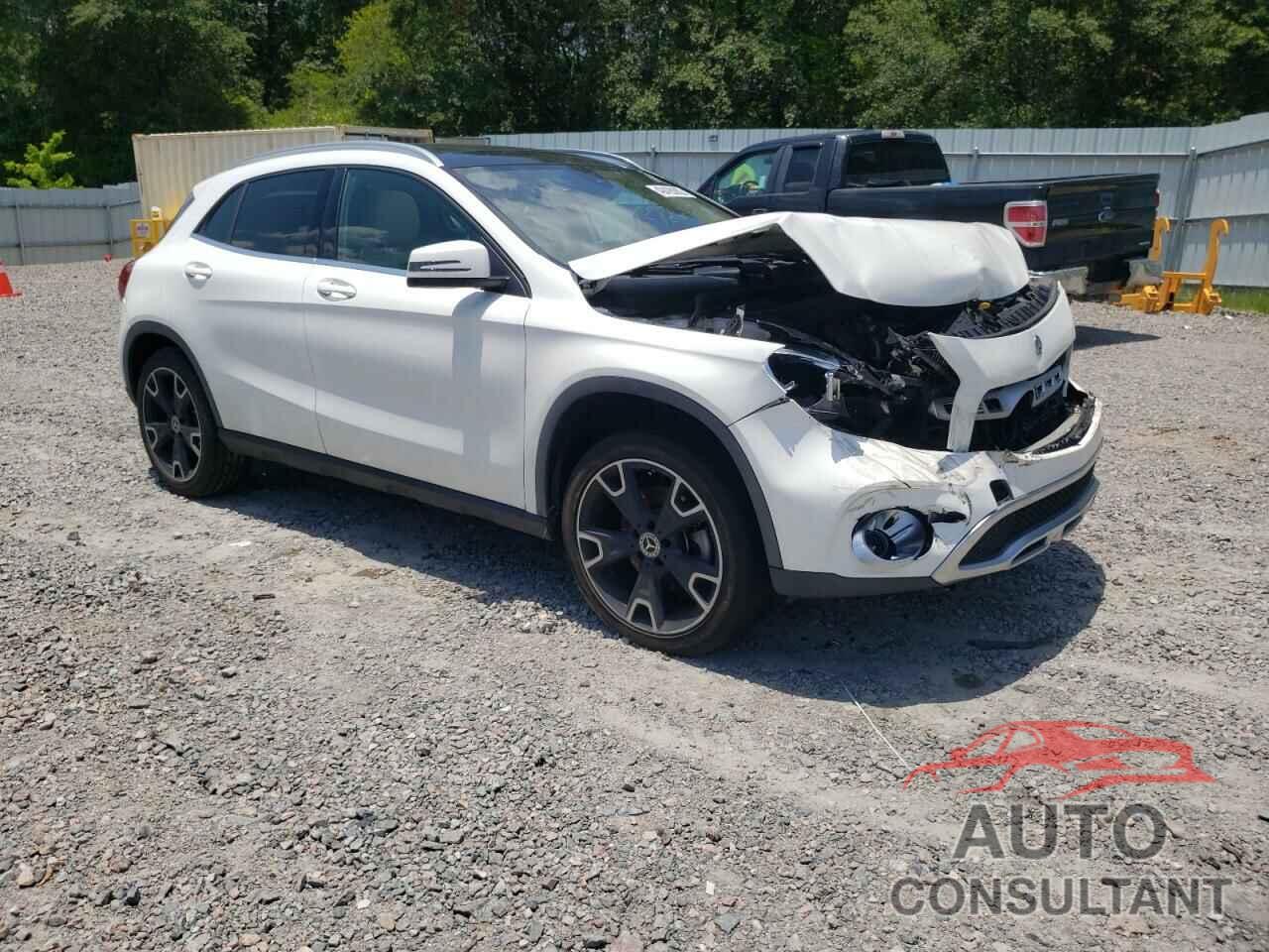 MERCEDES-BENZ GLA-CLASS 2019 - WDCTG4EB2KU013204