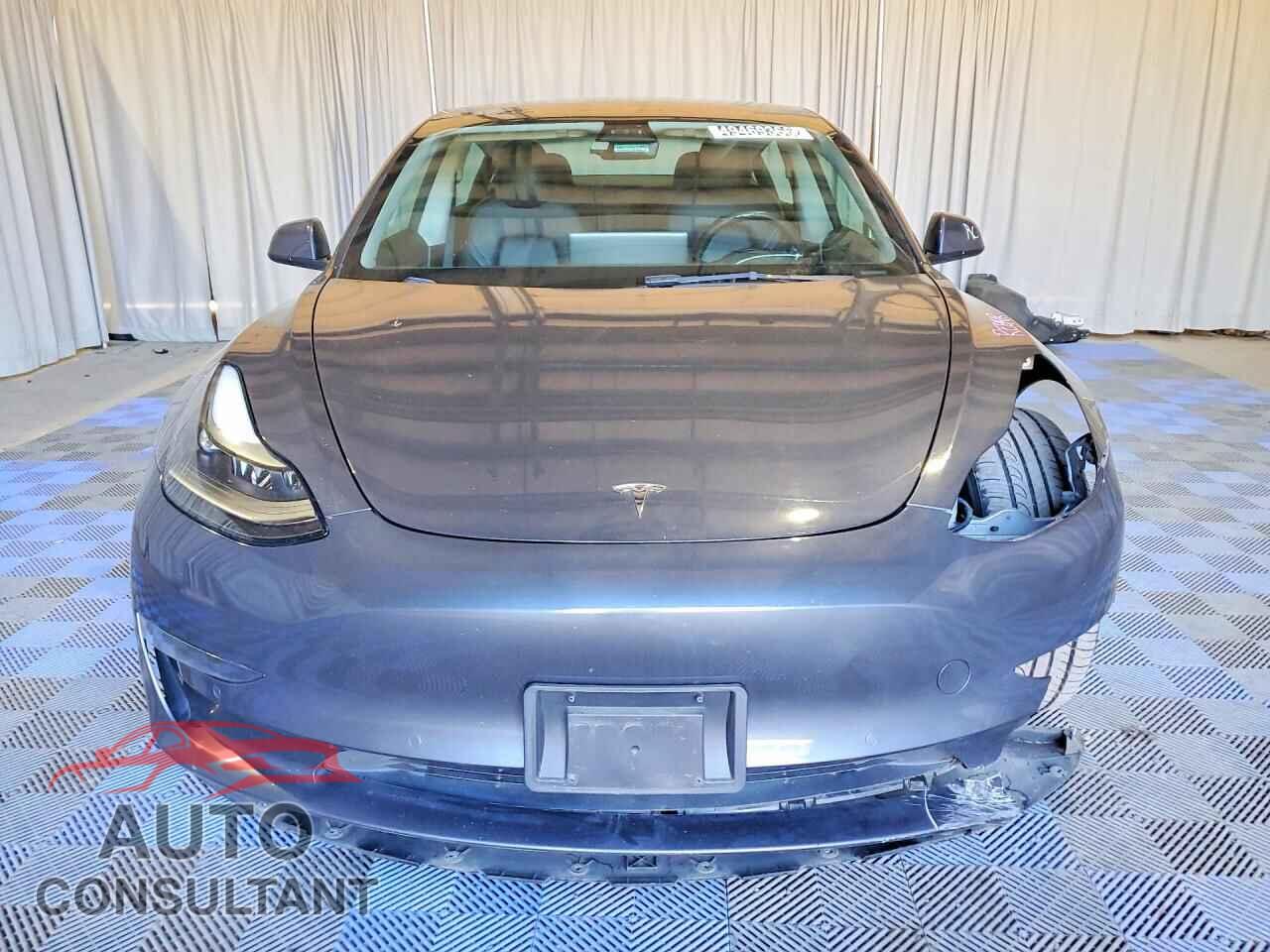 TESLA MODEL 3 2022 - 5YJ3E1EA9NF304541