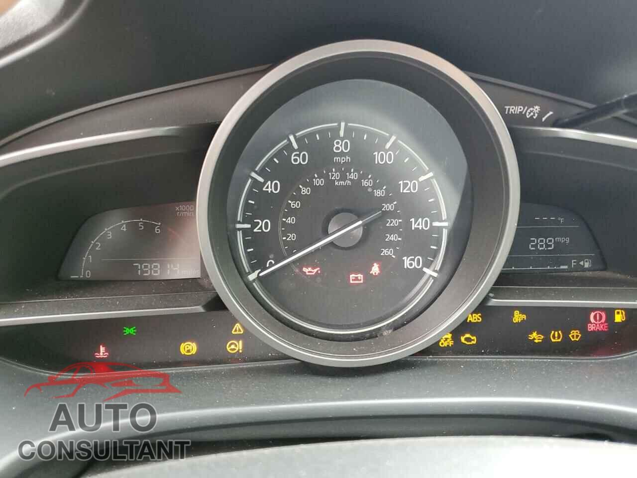 MAZDA 3 2018 - 3MZBN1V39JM187110