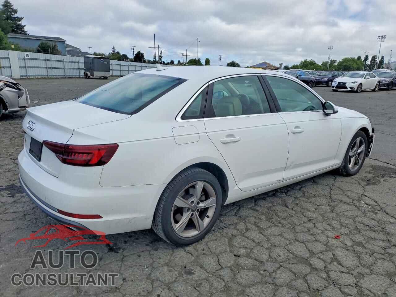 AUDI A4 2019 - WAUGMAF45KA023030