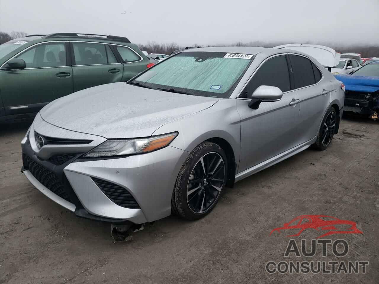 TOYOTA CAMRY 2018 - 4T1B61HK3JU112624