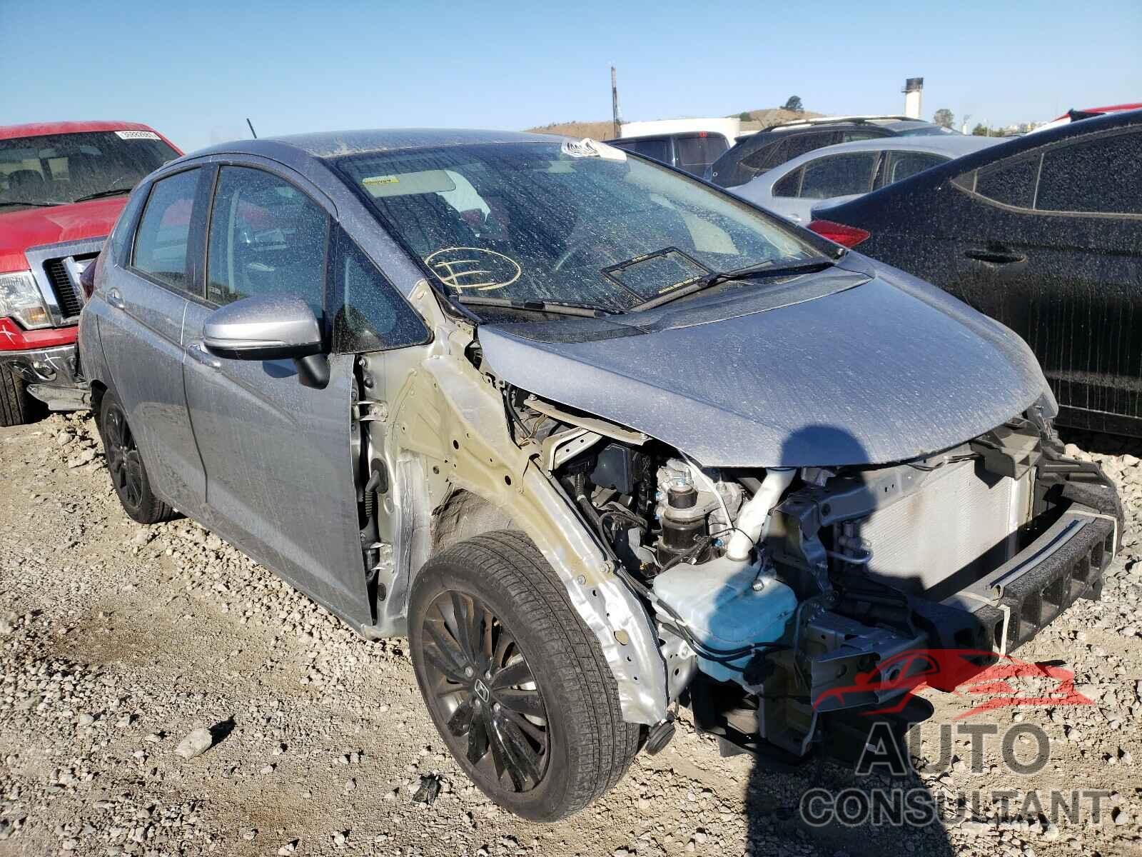HONDA FIT 2018 - 3HGGK5G65JM709474