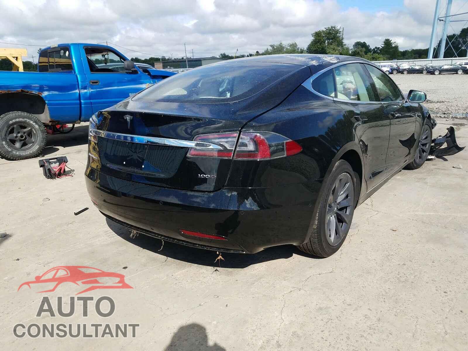 TESLA MODEL S 2018 - 5YJSA1E25JF239858