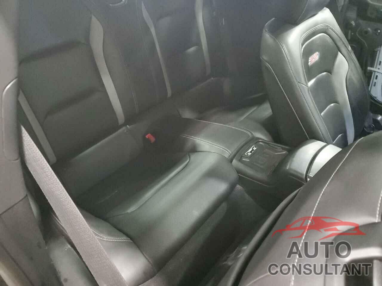 CHEVROLET C/K1500 2018 - 1G1FH1R71J0190264
