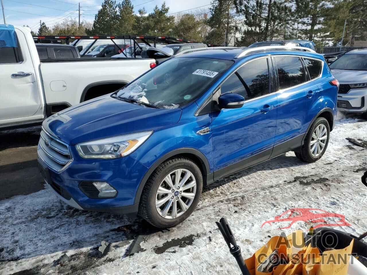 FORD ESCAPE 2017 - 1FMCU9J96HUC01369