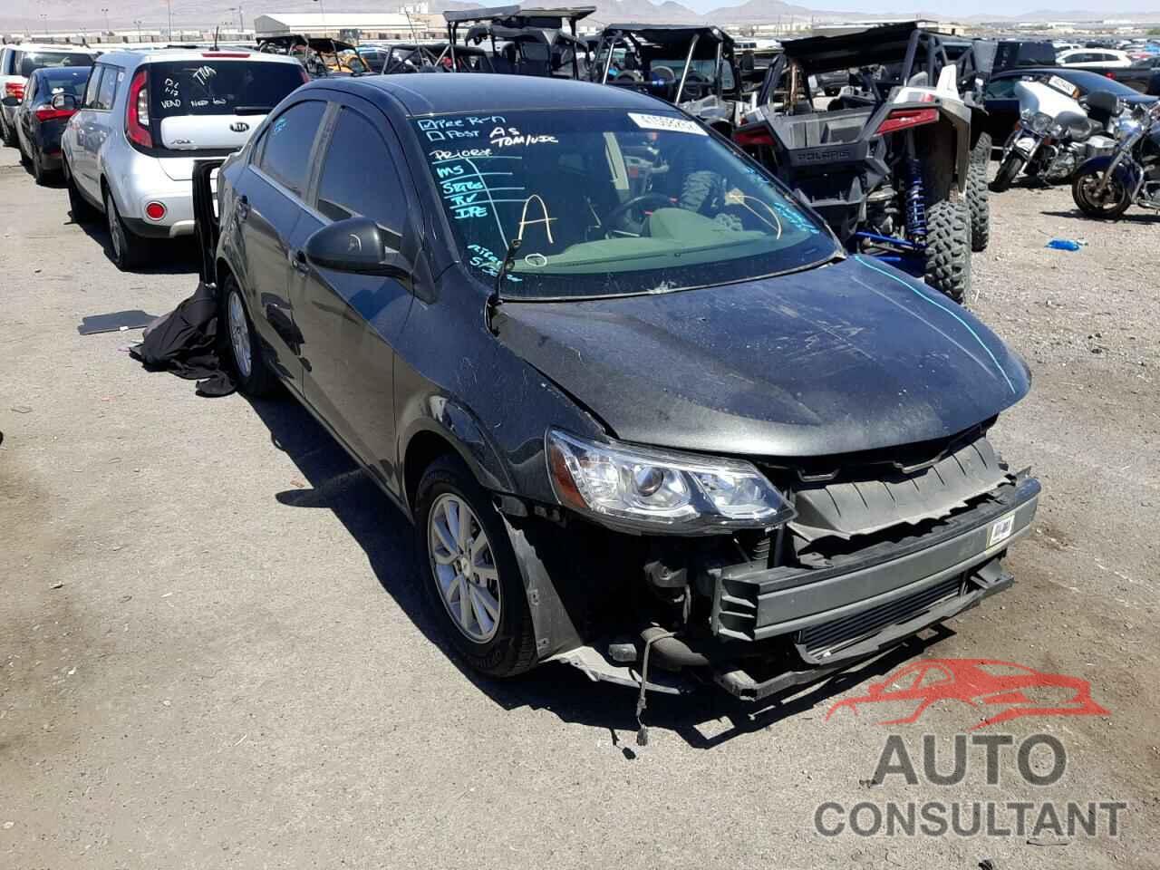 CHEVROLET SONIC 2019 - 1G1JD5SB5K4106405