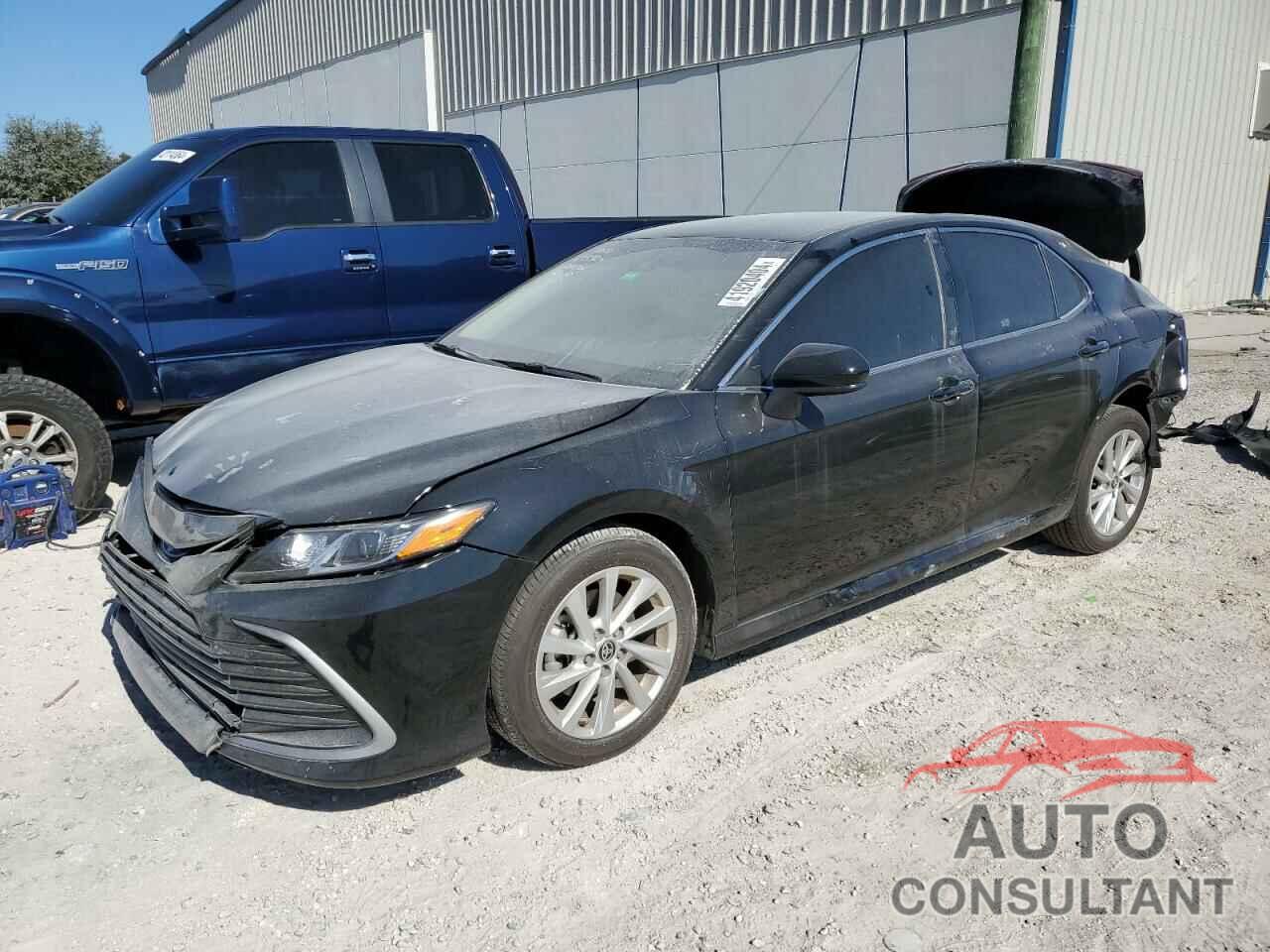 TOYOTA CAMRY 2023 - 4T1C11AK2PU107372