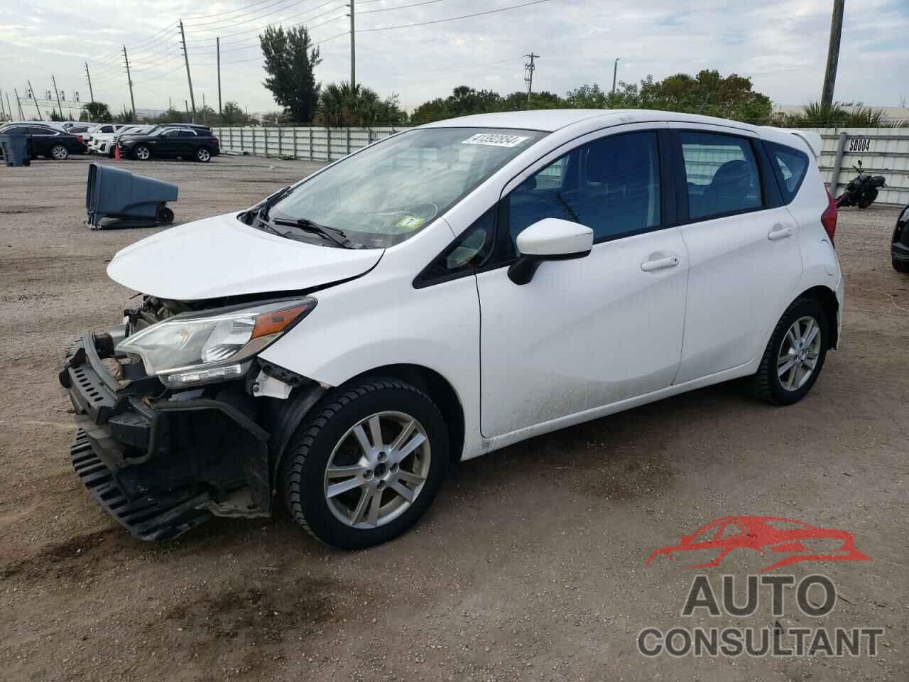 NISSAN VERSA 2017 - 3N1CE2CP4HL368234