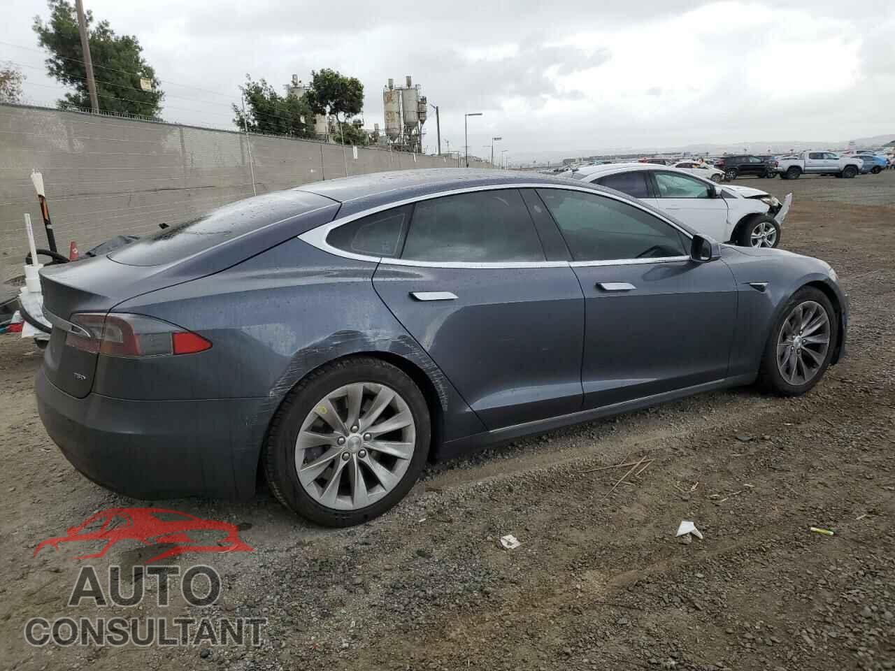 TESLA MODEL S 2017 - 5YJSA1E22HF183131
