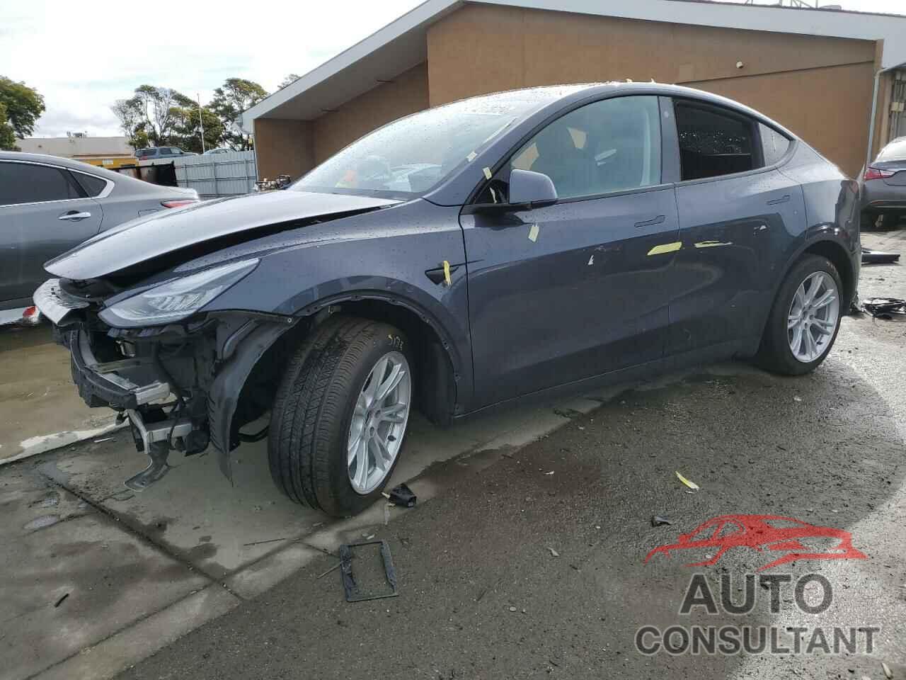TESLA MODEL Y 2021 - 5YJYGDEE7MF215375