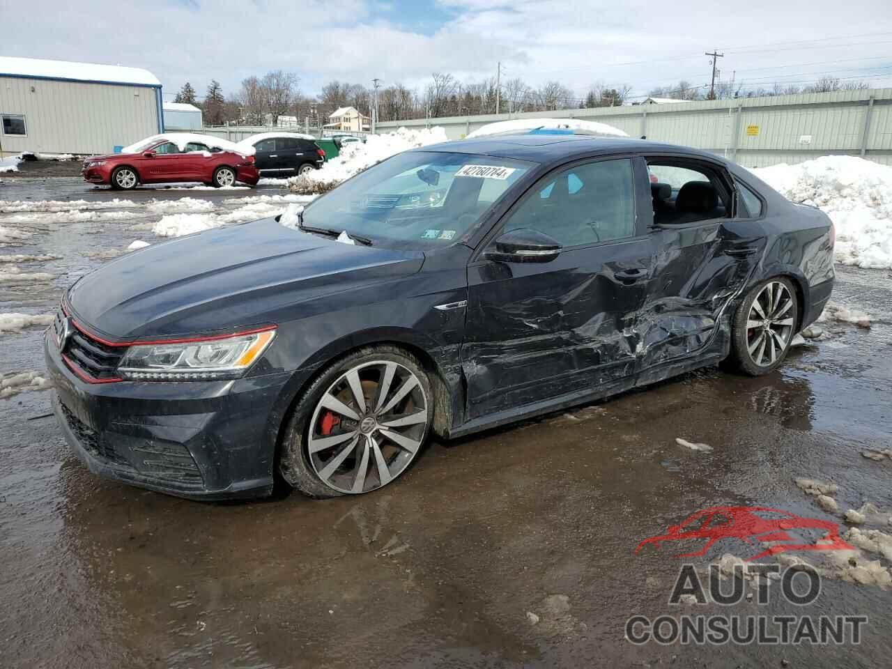 VOLKSWAGEN PASSAT 2018 - 1VWJM7A31JC037582